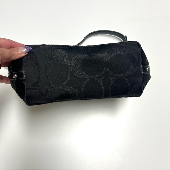 Vintage Coach F0849-12909 Black Signature "C" Lurex w/Stripe Hobo/purse/tote - Picture 2 of 8